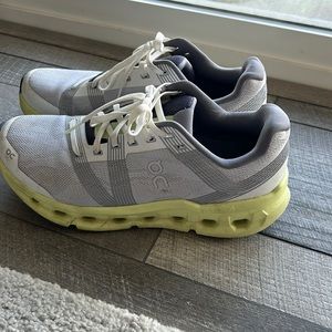 ON running Cloud Go running shoes